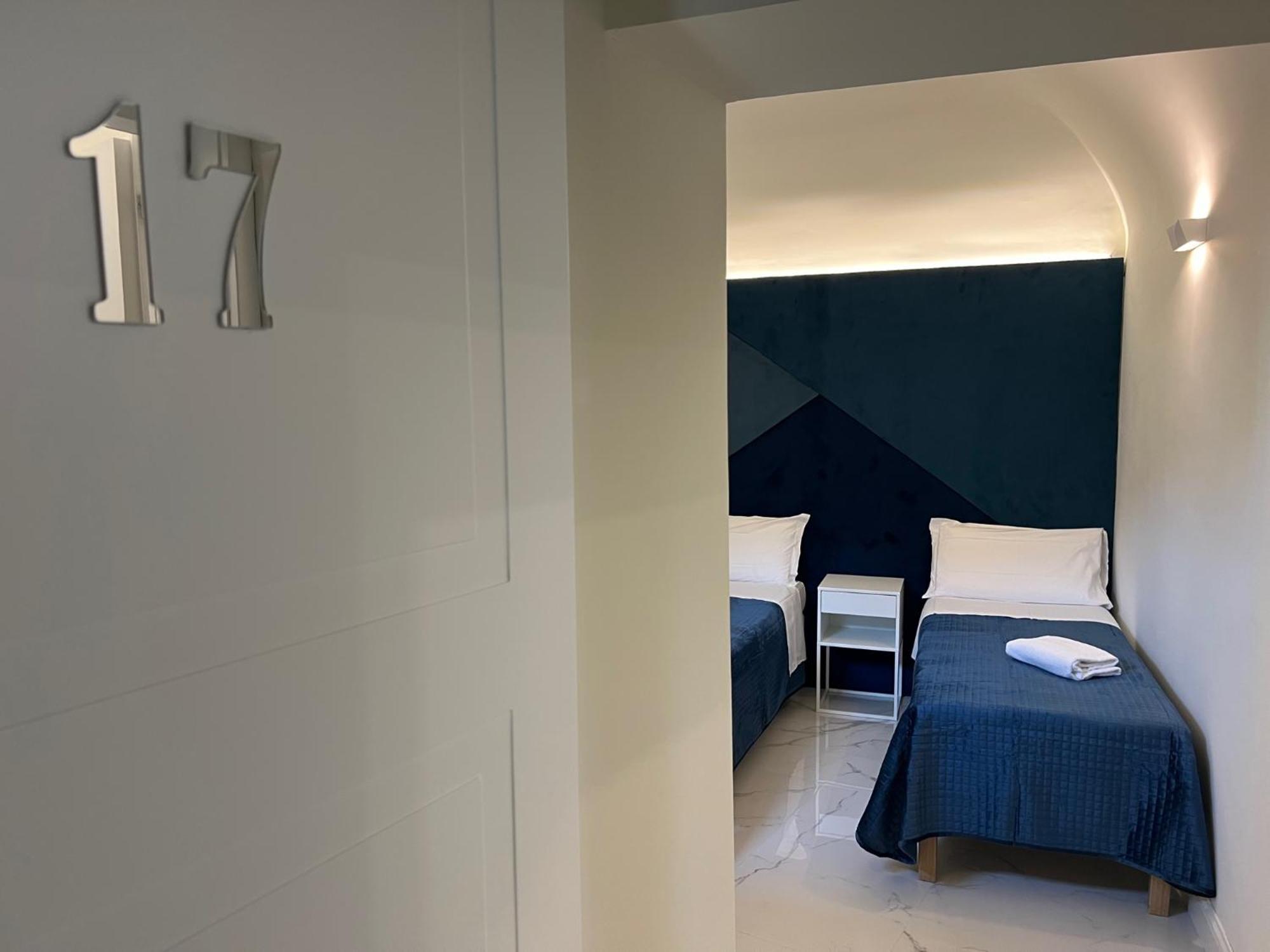 Motta Palace Apartments & Rooms Motta SantʼAnastasia Exterior foto